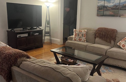 Hammondsport Casa | Stunning 4-bedroom house with AC and WiFi in the quaint town of Hammondsport