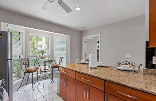 Shadyside Casa | Stunning 4-story Home | Sauna | Parking | Walkable