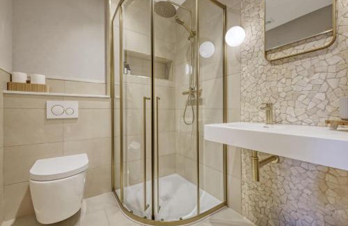 Colchester Casa | Stunning 4BR, Garden,Parking - Oakview
