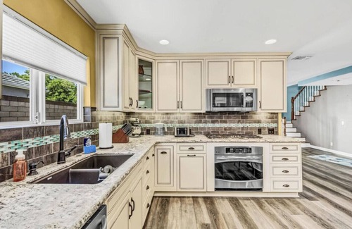 Laguna Hills Casa | Stunning 4BR Laguna Hills Oasis w/ Private Pool