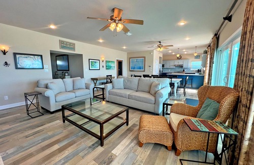 Villa Segunda Casa | Stunning 5 Bed/3 Bath Gulf Front Pet Friendly Home! Book The Sandcastle today