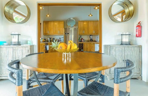 Spring Estate Villa | Stunning 5 bed Villa in Bequia, St Vincent.
