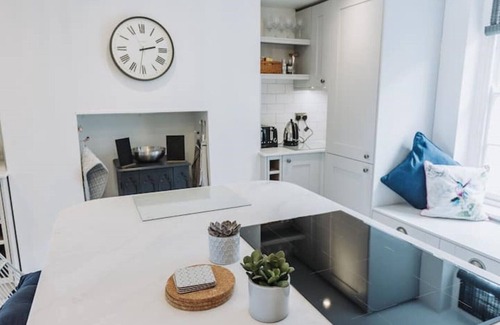 Herne Bay Casa | Stunning 5 bedroom period property by the sea