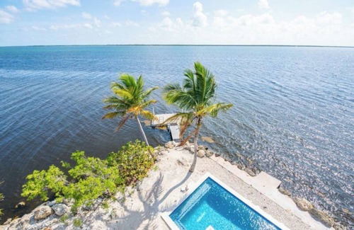 Big Pine Key Casa | Stunning 5 Bedroom Open Water Pool Home With Great Boating