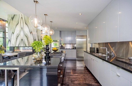 Caledon Casa | Stunning 6 bed 5 bath estate on 65 acres with Pool, Hot Tub and Tennis Court!
