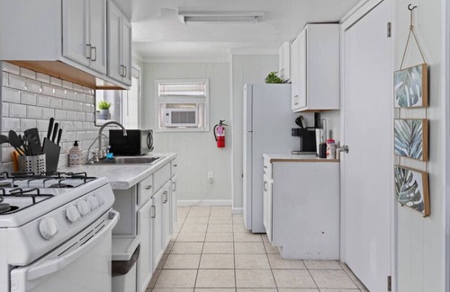 Wildwood Apartamento | Stunning 8 beds 4 baths Minute 2 Beach & boardwalk