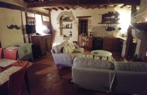 Saint-Avit Cabaña | Impresionante casa de piedra antigua con piscina privada, vistas increíbles y lago