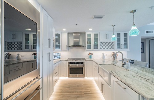 Redington Shores Condominio | Stunning and completely updated Redington Beach condo!