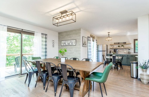 Massanutten Casa | Stunning and Expansive 15 bedrooms Situated Close to Ski Slopes