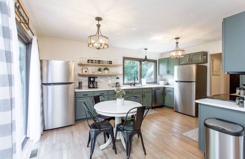 Massanutten Casa | Stunning and Expansive 15 bedrooms Situated Close to Ski Slopes