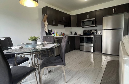 Fonthill Casa | Stunning and Stylish Home in Fonthill, 10min from Welland, 15 from the falls