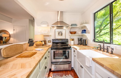 Forest Knolls Casa | Stunning and Tranquil Cottage Surrounded by Nature