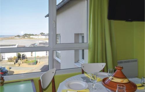 Trevou-Treguignec Apartamento | Stunning Apartment In Trevou Treguignec