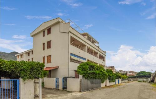 Nocera Scalo Apartamento | Stunning Apartment In Nocera Terinese
