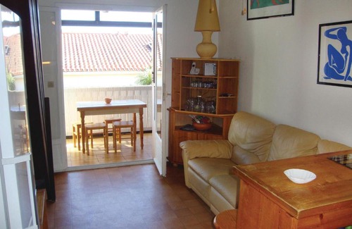 Plage d'Argeles Apartamento | Stunning apartment in Argels-sur-Mer with 3 Bedrooms and WiFi