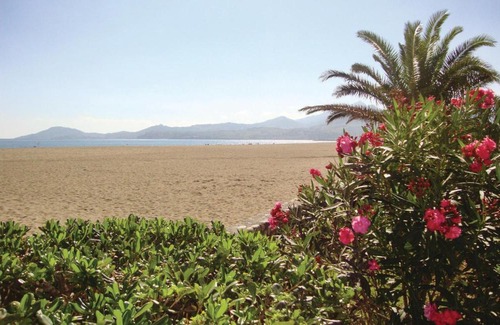 Plage d'Argeles Apartamento | Stunning apartment in Argels-sur-Mer with 3 Bedrooms and WiFi