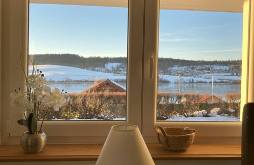 Montperreux Apartamento | Stunning apartment by the lake