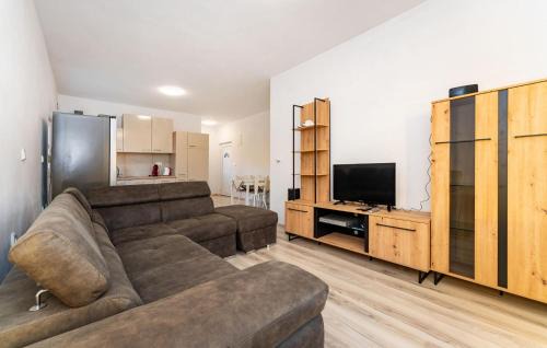 Gornji Karin Apartamento | Stunning Apartment In Gornji Karin