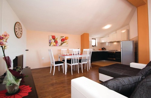 Orihi Apartamento | Impresionante apartamento en Barban con.