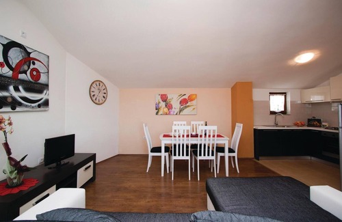 Orihi Apartamento | Impresionante apartamento en Barban con.