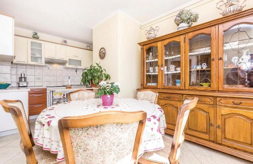 Vinodolska opcina Apartamento | Stunning apartment in Grizane with 3 Bedrooms and WiFi
