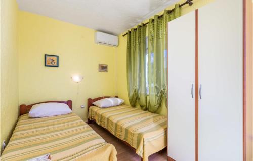 Sveti Juraj Apartamento | Stunning Apartment In Sveti Juraj
