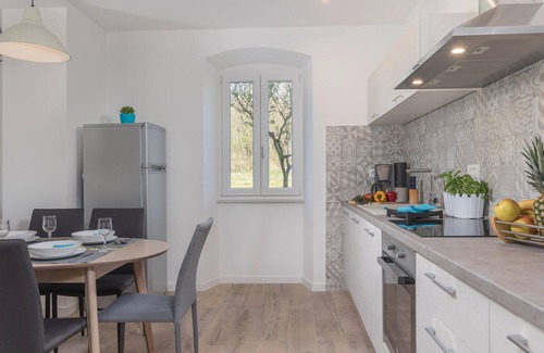 Sveta Nedelja Apartamento | Impresionante apartamento en Labin con.