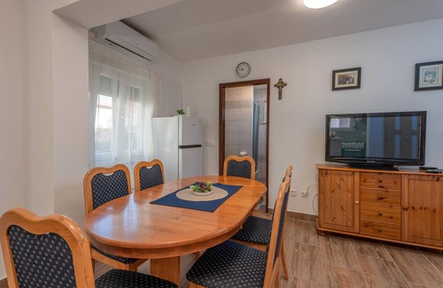 Zdrelac Apartamento | Impresionante apartamento en Zdrelac.