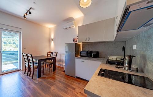 Zuljana Apartamento | Stunning Apartment In Zuljana