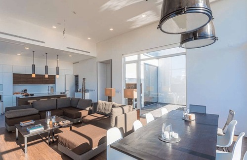 Quinta Do Conde Villa | Stunning Aroeira Villa | 5 bedrooms | Villa Monte Manso | Modern Design & Stunning Views | Sesimbra