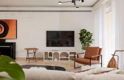 Beirut Central District Apartamento | Stunning Artist House in Saifi