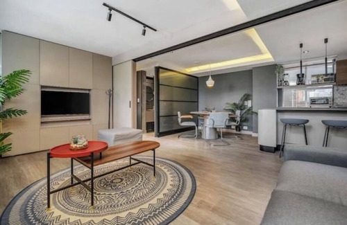 Patio Bonito Apartamento | Stunning Astorga Poblado Apartment!