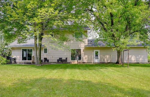 Au Gres Casa | Stunning Au Gres Retreat with Grill Less Than 1 Mi to Marina