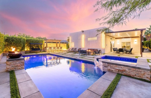 Desert Hot Springs Casa | Stunning Backyard, Pool & HotTub, Gameroom, BBQ