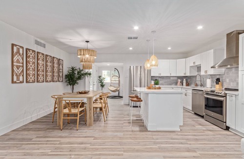 Park Scottsdale Four Casa | Stunning Backyard -Mini Golf & Heated Pool! 5 Mins to Old Town Scottsdale!