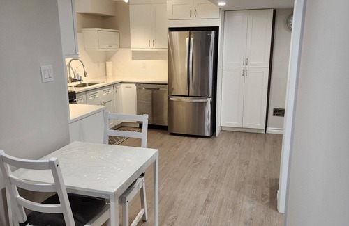 Innisfil Casa | Stunning Basement Apartment