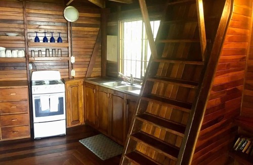 Paquera Cabina | Stunning Beach Cabin for 6 Guests