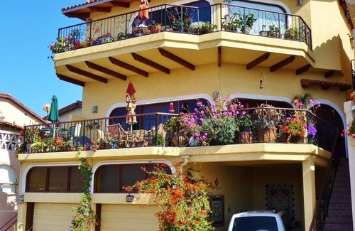 Las Gaviotas Casa | Impresionante casa de playa hecha Portada y artículo principal en la revista Baja Lifestyle!