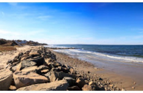 West Dennis Casa | Stunning Beach House with AC & Access to Private beach/public boat ramp
