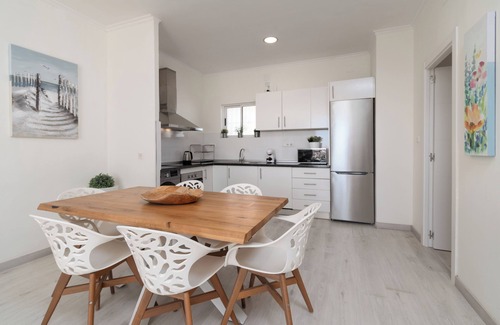 Benalmadena Costa Apartamento | Stunning Beachfront apartment with Sea Views