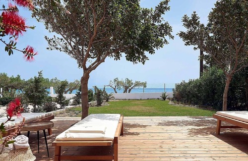 Ferma Villa | Stunning Beachfront Crete Villa | Direct Access to Sea | Villa Kirvas | Ierapetra