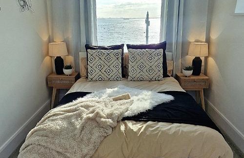 Swalecliffe Casa | Stunning Beachfront House, Herne Bay, Kent