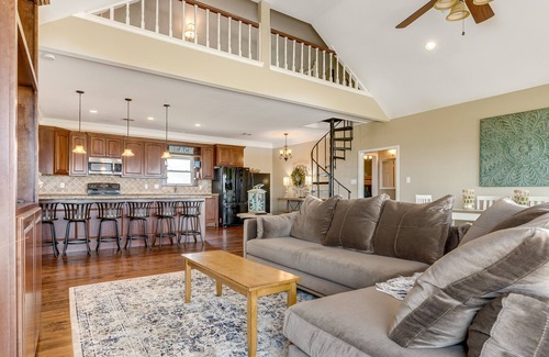 Port Bolivar Casa | Stunning | Beachfront | Large Deck | Sleeps 14