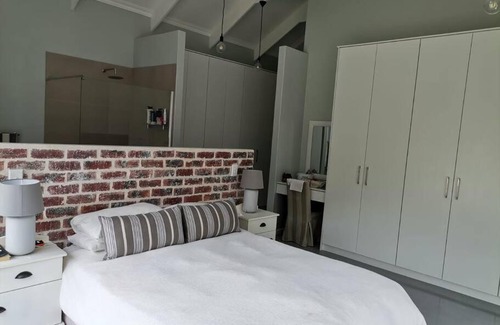 L'Agulhas Casa | Stunning beachfront spacious family home