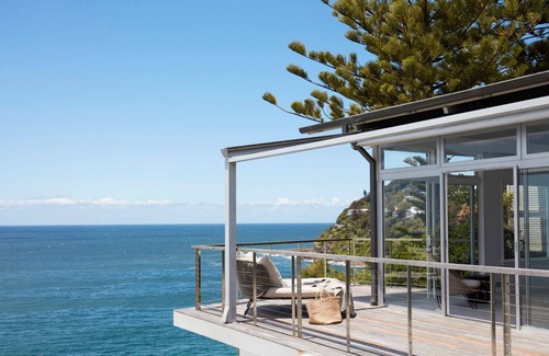Whale Beach Casa | Stunning beachside Villa located 100m from iconic Whale beach, what a spectacular experience.