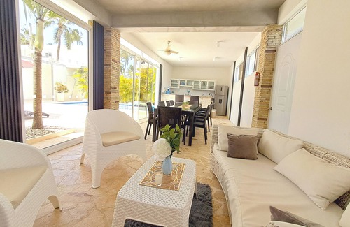 Cabarete Villa | Impresionante Villa junto a la playa con 6 dormitorios y piscina. ¡Disfrútala!