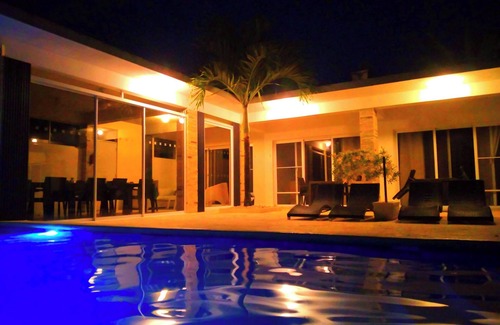 Cabarete Villa | Impresionante Villa junto a la playa con 6 dormitorios y piscina. ¡Disfrútala!