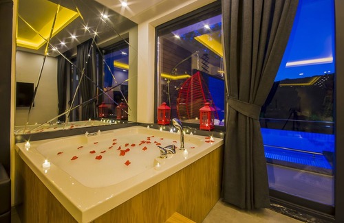 Uzumlu Villa | Impresionante nueva y ultra lujosa villa de 2 dormitorios con piscina totalmente privada