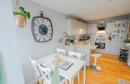 Boscombe Apartamento | Stunning Bright Two Bedroom Apartment In Southbourne