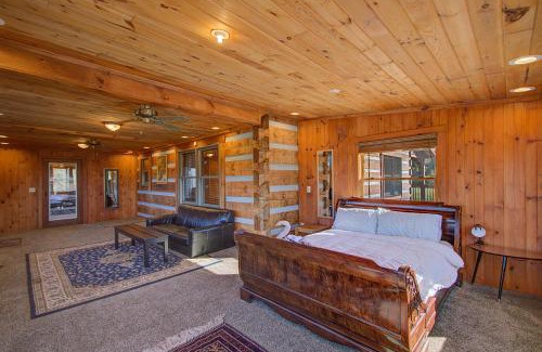 Sevierville Casa | Stunning Cabin: 7 Acres, 360 Views, 20min to Park!